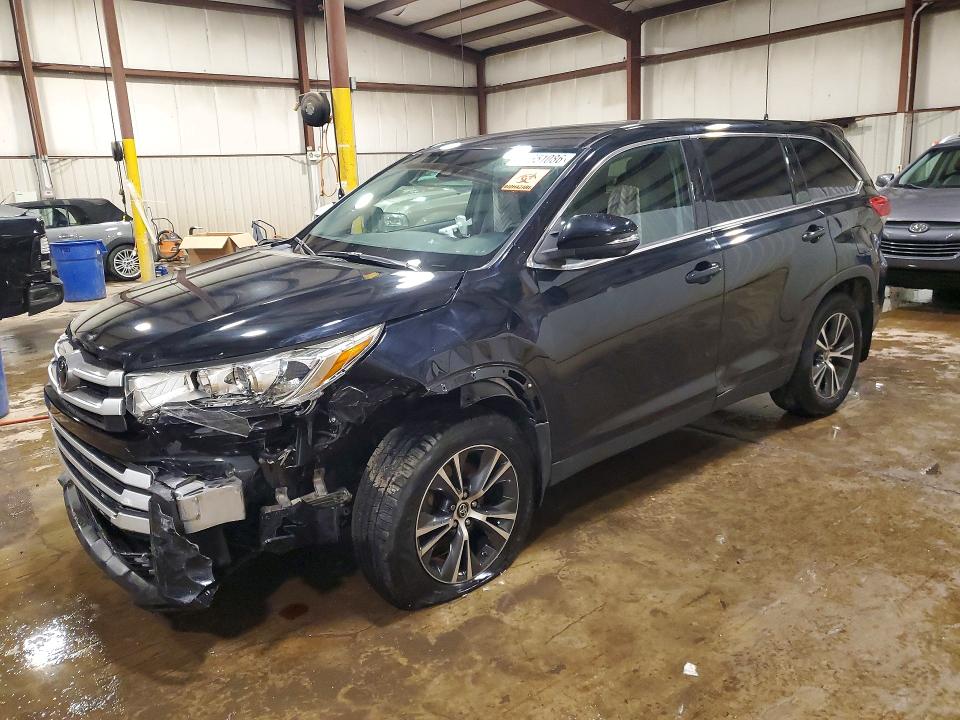 Продажа на аукционе авто 2019 Toyota Highlander, vin: 5TDBZRFH4KS977755, номер лота: 58651086