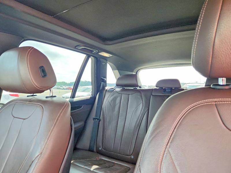 57579106 :رقم المزاد ، 5UXKR0C58J0Y05637 vin ، 2018 Bmw X5 مزاد بيع