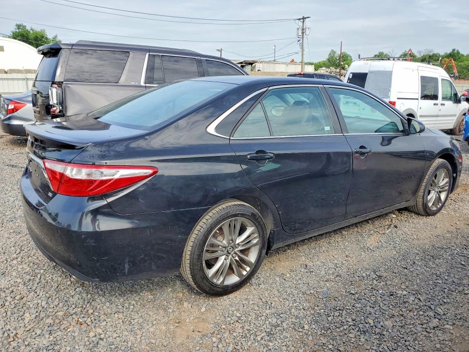 56976646 :رقم المزاد ، 4T1BF1FK2HU791881 vin ، 2017 Toyota Camry مزاد بيع