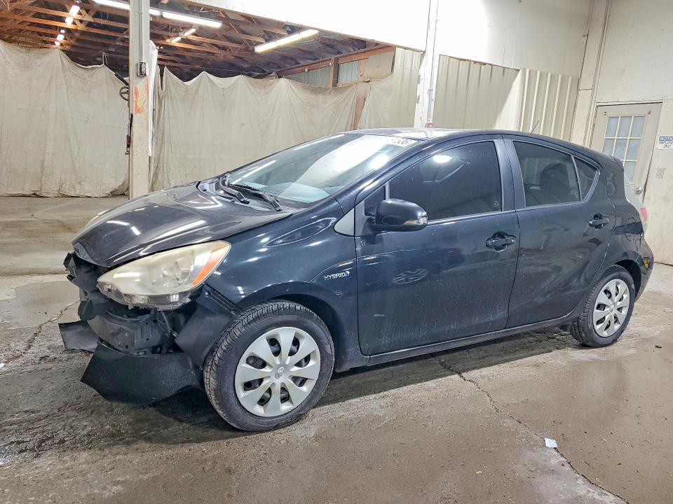2012 Toyota Prius C მანქანა იყიდება აუქციონზე, vin: JTDKDTB3XC1001127, აუქციონის ნომერი: 59161536