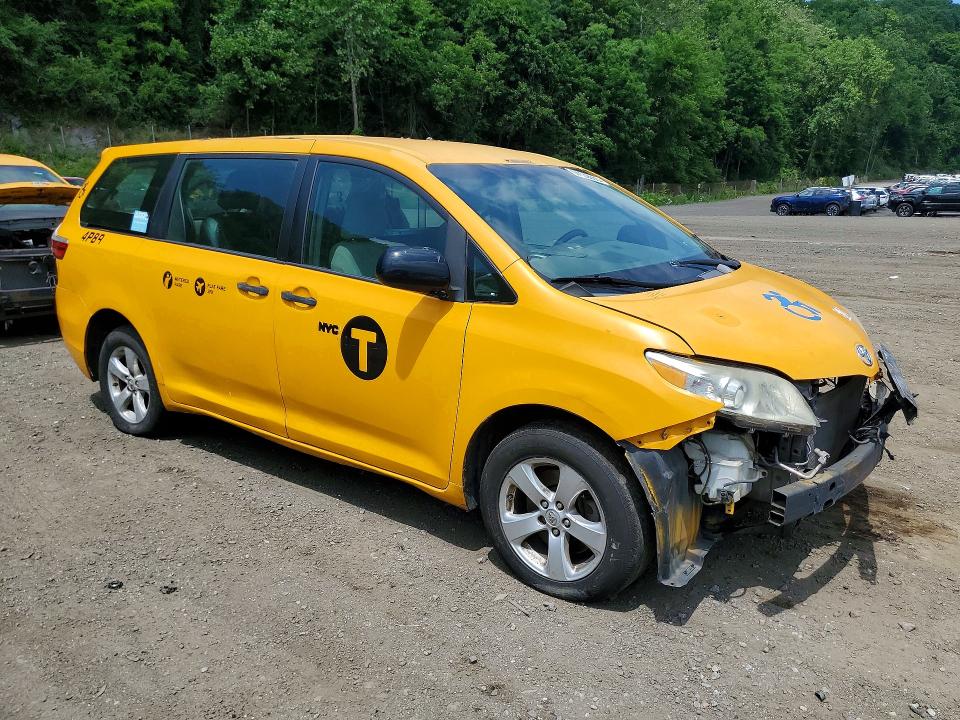 Продажа на аукционе авто 2017 Toyota Sienna, vin: 5TDZZ3DC2HS845895, номер лота: 57139366