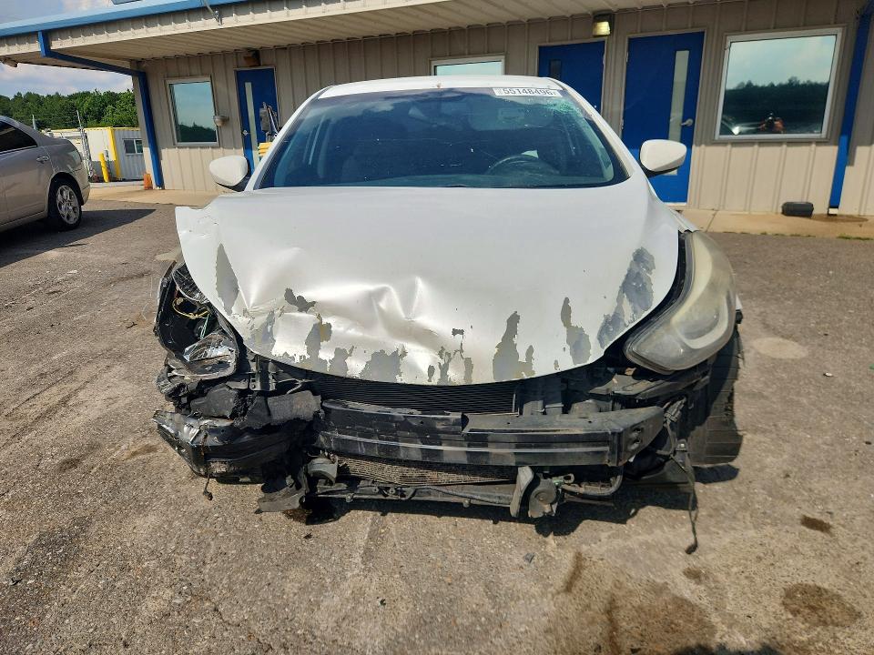 Продажа на аукционе авто 2016 Hyundai Elantra, vin: 5NPDH4AE1GH766151, номер лота: 55148496