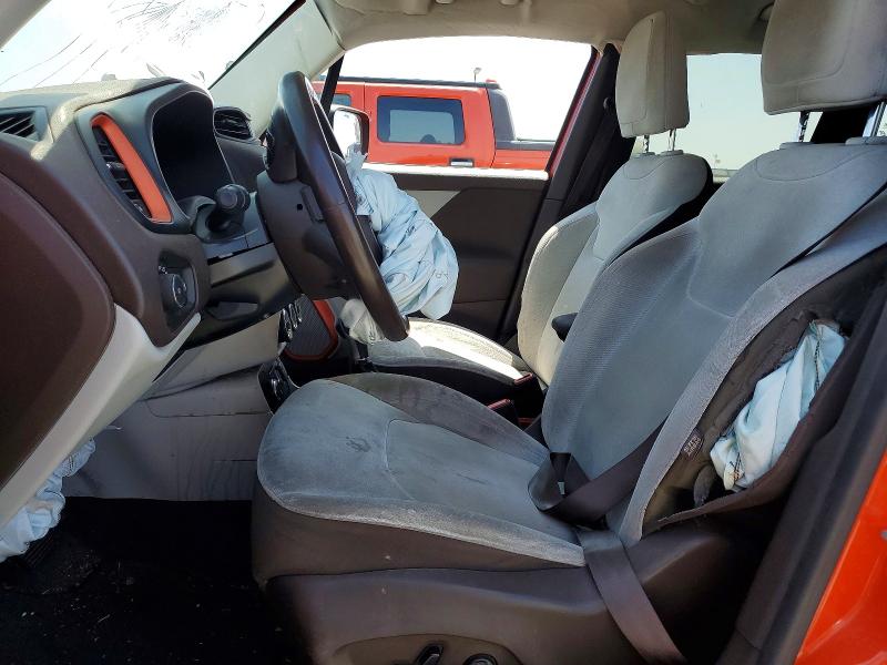 2015 Jeep Renegade მანქანა იყიდება აუქციონზე, vin: ZACCJBBT3FPB17670, აუქციონის ნომერი: 55377826