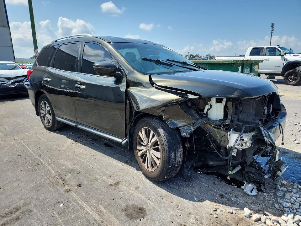 Продажа на аукционе авто 2017 Nissan Pathfinder, vin: 5N1DR2MN3HC640038, номер лота: 58618186