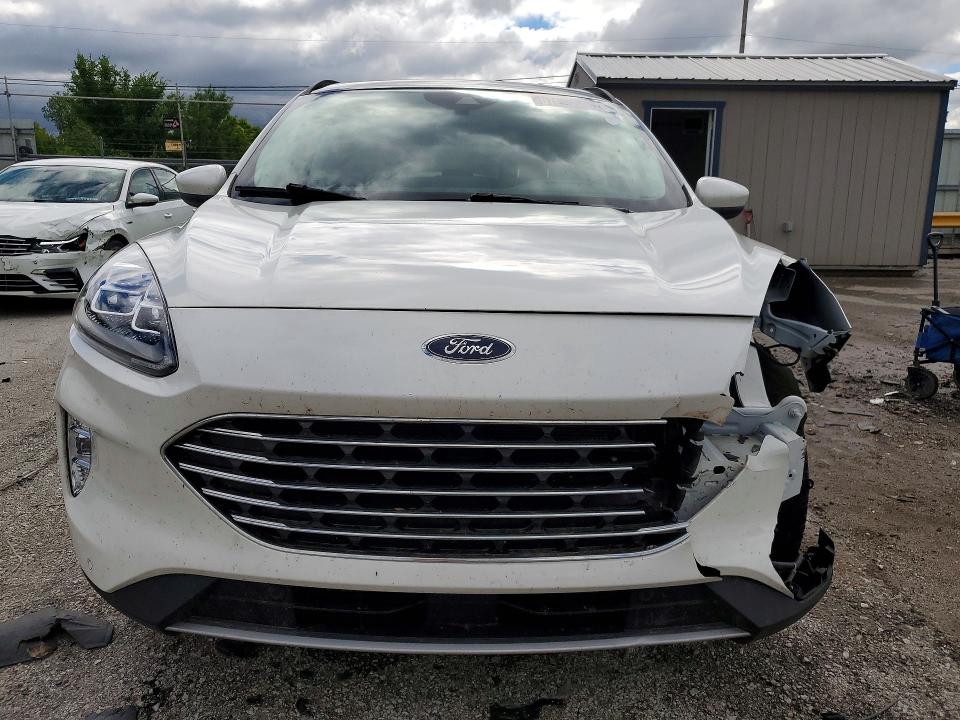 2022 Ford Escape მანქანა იყიდება აუქციონზე, vin: 1FMCU9J98NUB63915, აუქციონის ნომერი: 57642476