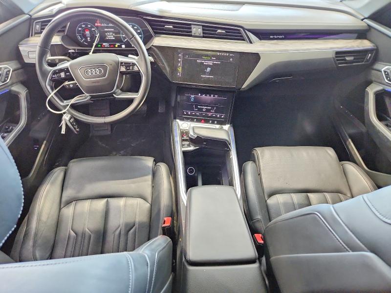 57493496 :رقم المزاد ، WA1VAAGE6KB006008 vin ، 2019 Audi E-tron مزاد بيع