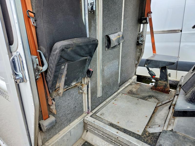53751796 :رقم المزاد ، 4UZAANDU59CAF1883 vin ، 2009 Freightliner Chassis مزاد بيع
