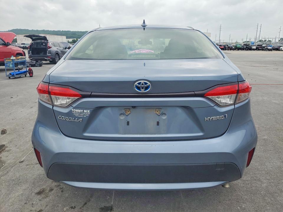 Продаж на аукціоні авто 2021 Toyota Corolla, vin: JTDEAMDE4MJ006674, номер лоту: 55879466