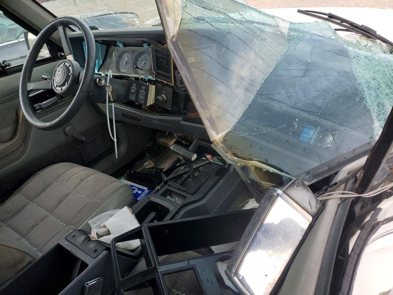 55725676 :رقم المزاد ، 1JCMR7847JT244508 vin ، 1988 Jeep Cherokee مزاد بيع