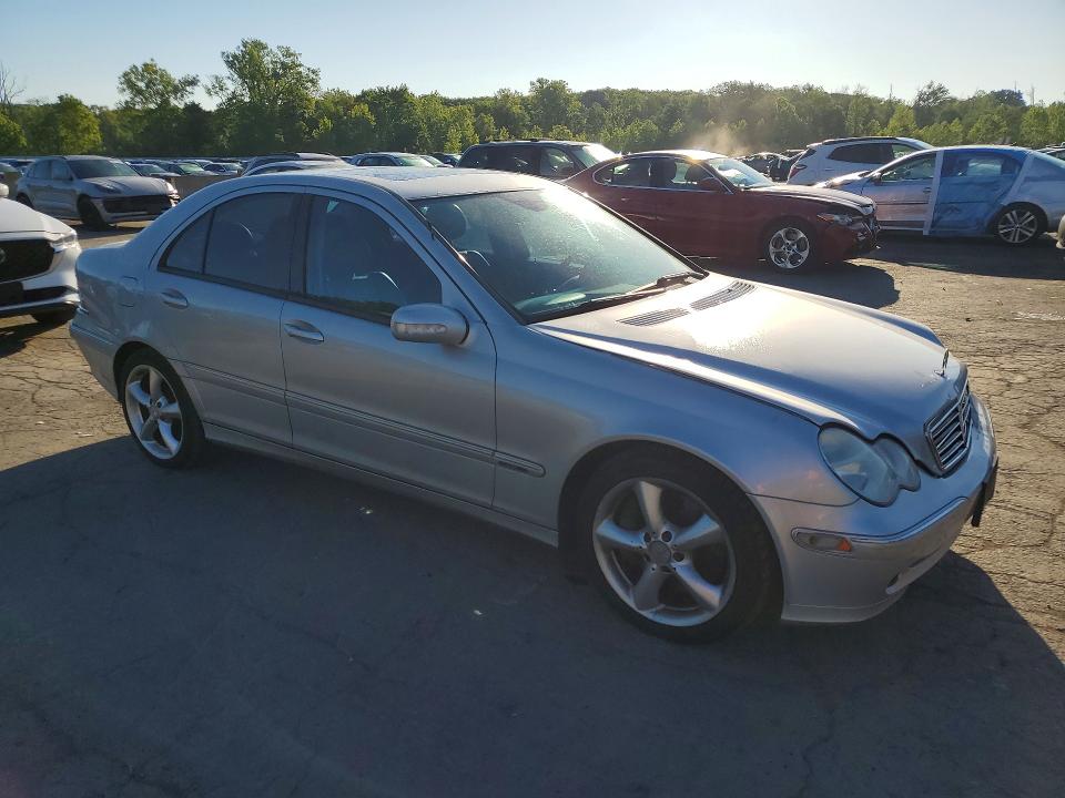 2004 Mercedes-benz C მანქანა იყიდება აუქციონზე, vin: WDBRF40J74F523961, აუქციონის ნომერი: 55415616