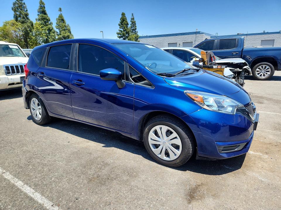 55992656 :رقم المزاد ، 3N1CE2CP2JL368108 vin ، 2018 Nissan Versa Note مزاد بيع