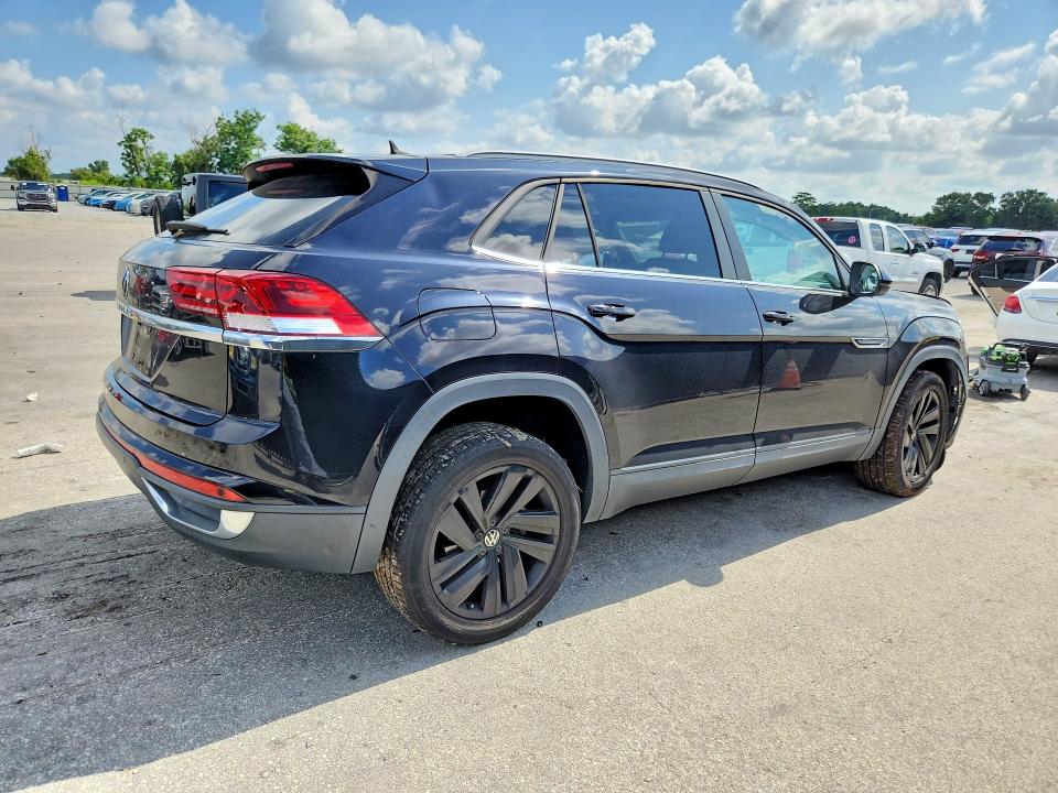 2021 Volkswagen Atlas Cross Sport მანქანა იყიდება აუქციონზე, vin: 1V2WC2CA1MC238010, აუქციონის ნომერი: 58654866