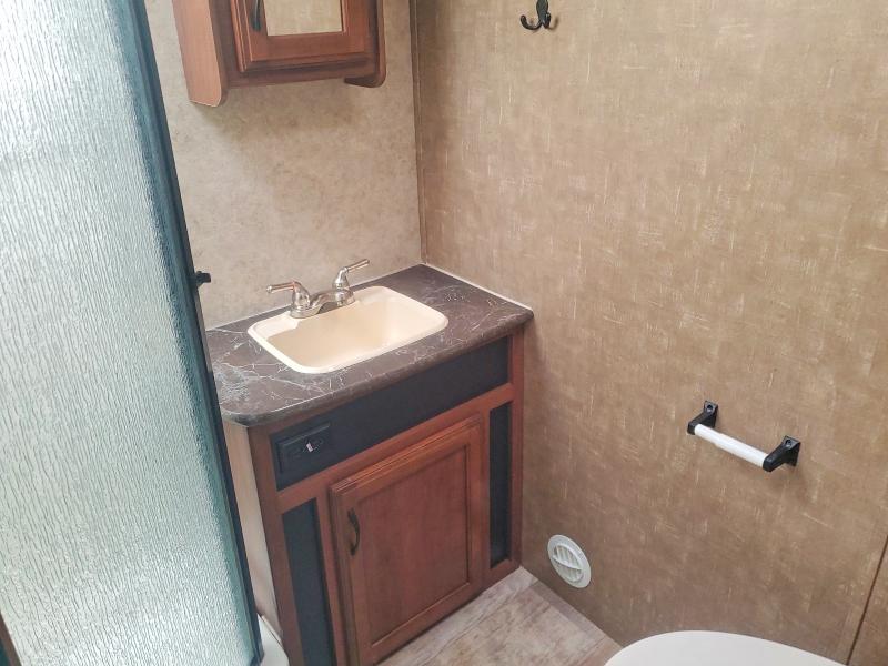 Продажа на аукционе авто 2016 Jayco Jay Recreational Vehicle (rv), vin: 1UJBJ0BM5G1450107, номер лота: 55185896