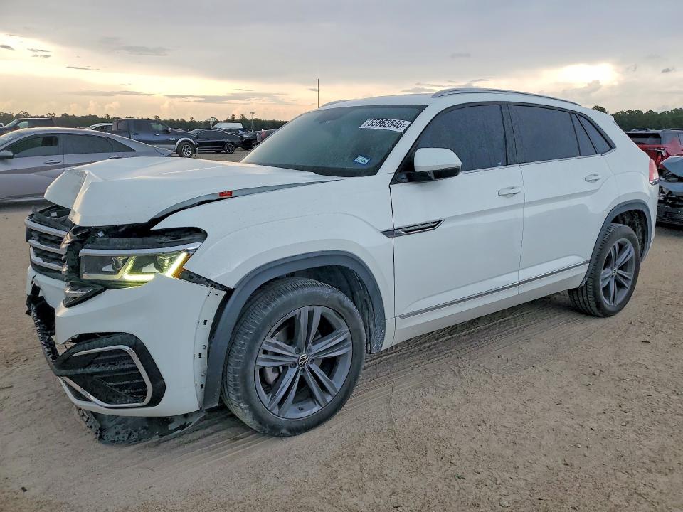 55862546 :رقم المزاد ، 1V2PE2CA9MC237198 vin ، 2021 Volkswagen Atlas Cross Sport مزاد بيع