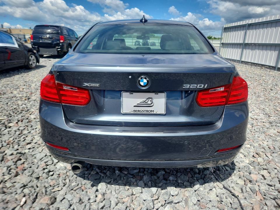 2015 Bmw 320 მანქანა იყიდება აუქციონზე, vin: WBA3C3G55FNT51132, აუქციონის ნომერი: 57937036