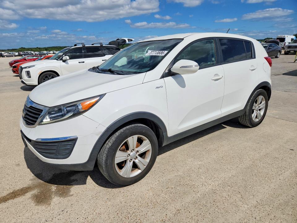 Auction sale of the 2013 Kia Sportage, vin: KNDPBCA21D7543641, lot number: 57713686