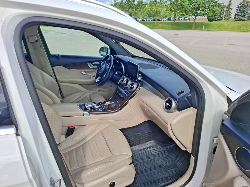 58204526 :رقم المزاد ، WDC0G4KB9KV141943 vin ، 2019 Mercedes-benz Glc مزاد بيع