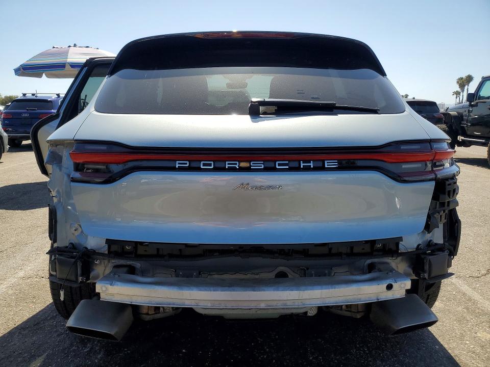 56537676 :رقم المزاد ، WP1AA2A51MLB15751 vin ، 2021 Porsche Macan مزاد بيع