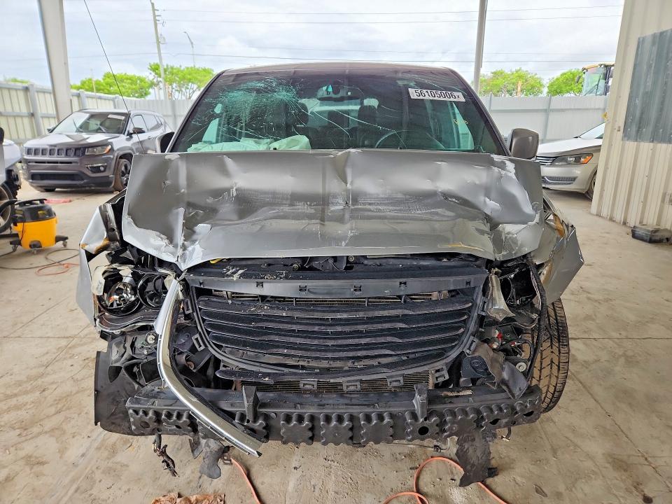 Продаж на аукціоні авто 2015 Chrysler Town & Country, vin: 2C4RC1HG9FR741719, номер лоту: 56105006