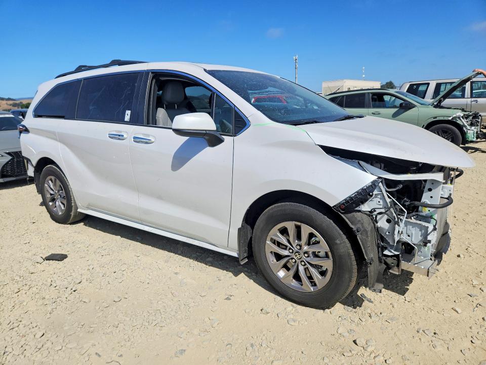 59176526 :رقم المزاد ، 5TDYRKEC5TS306488 vin ، 2026 Toyota Sienna مزاد بيع