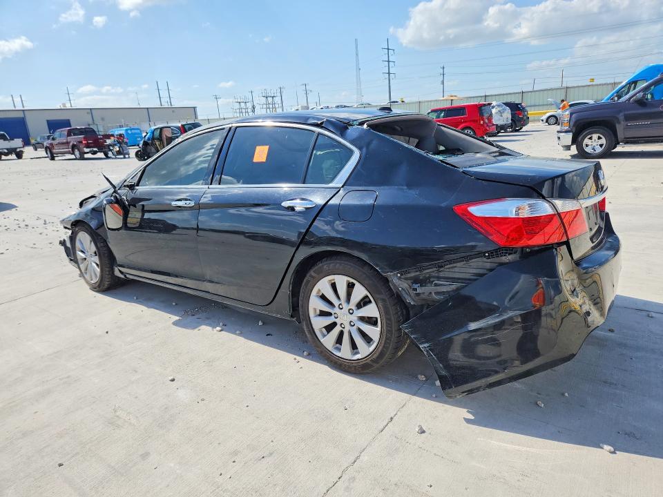 56495746 :رقم المزاد ، 1HGCR3F93FA017888 vin ، 2015 Honda Accord مزاد بيع