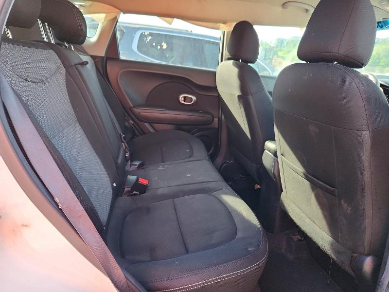56136976 :رقم المزاد ، KNDJP3A50J7506822 vin ، 2018 Kia Soul مزاد بيع