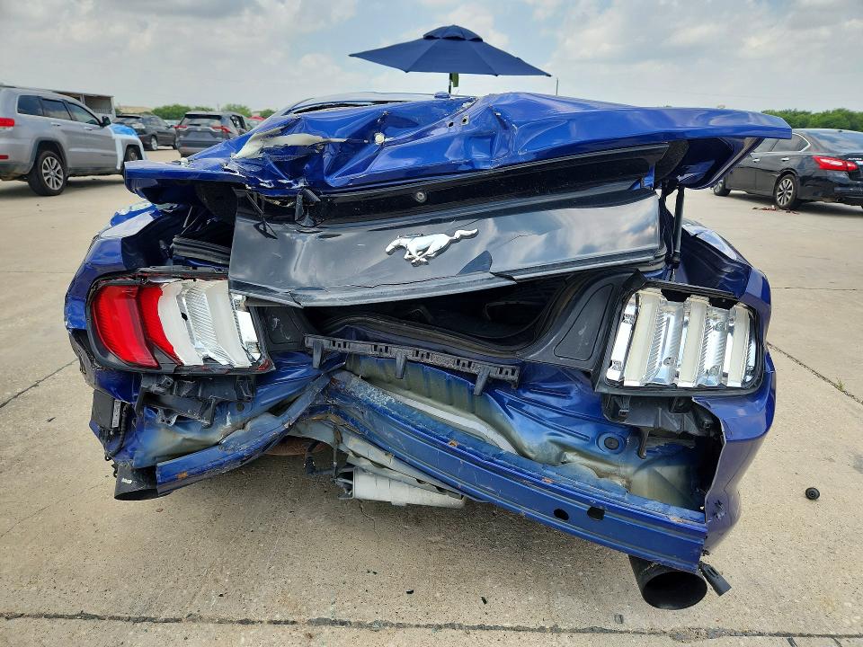 58123046 :رقم المزاد ، 1FA6P8TH4F5403499 vin ، 2015 Ford Mustang مزاد بيع