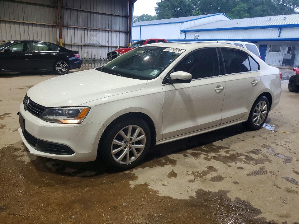 57010836 :رقم المزاد ، 3VWDX7AJ6DM373024 vin ، 2013 Volkswagen Jetta مزاد بيع