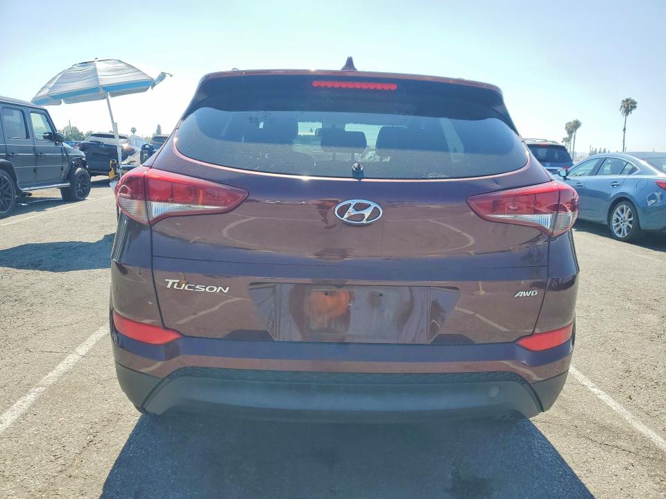 56353066 :رقم المزاد ، KM8J3CA48JU597953 vin ، 2018 Hyundai Tucson مزاد بيع