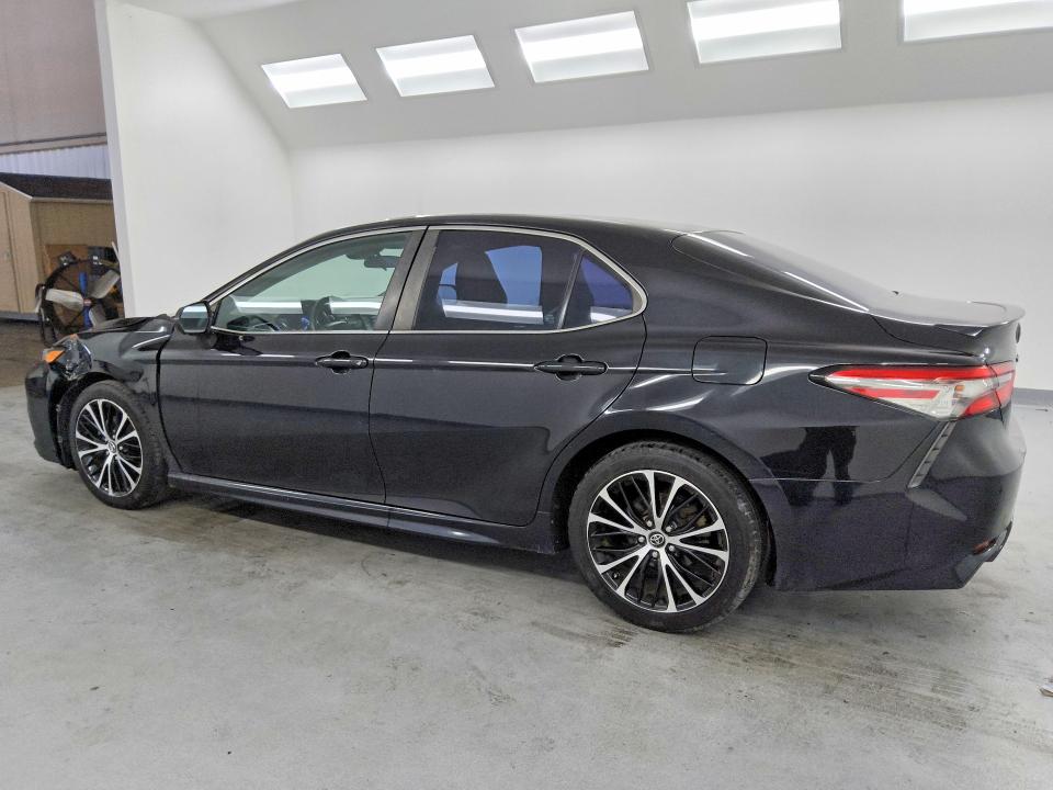 Продаж на аукціоні авто 2018 Toyota Camry, vin: 4T1B11HKXJU107127, номер лоту: 55628106