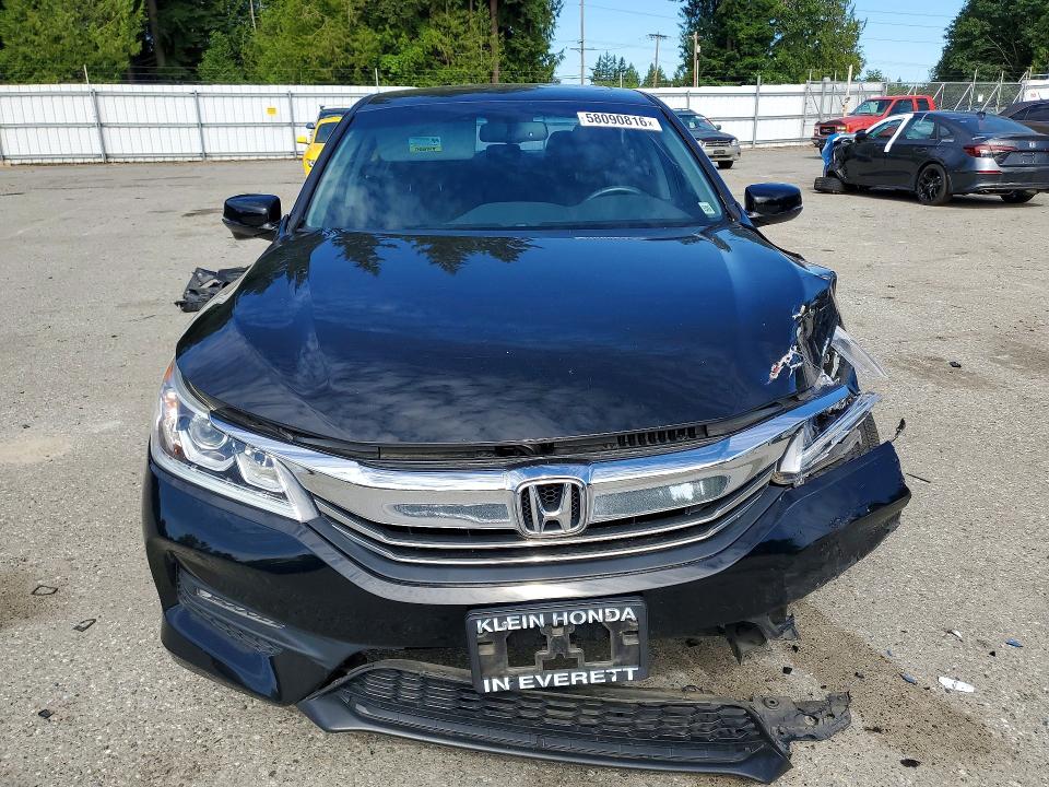 2017 Honda Accord მანქანა იყიდება აუქციონზე, vin: 1HGCR2F81HA024262, აუქციონის ნომერი: 58090816