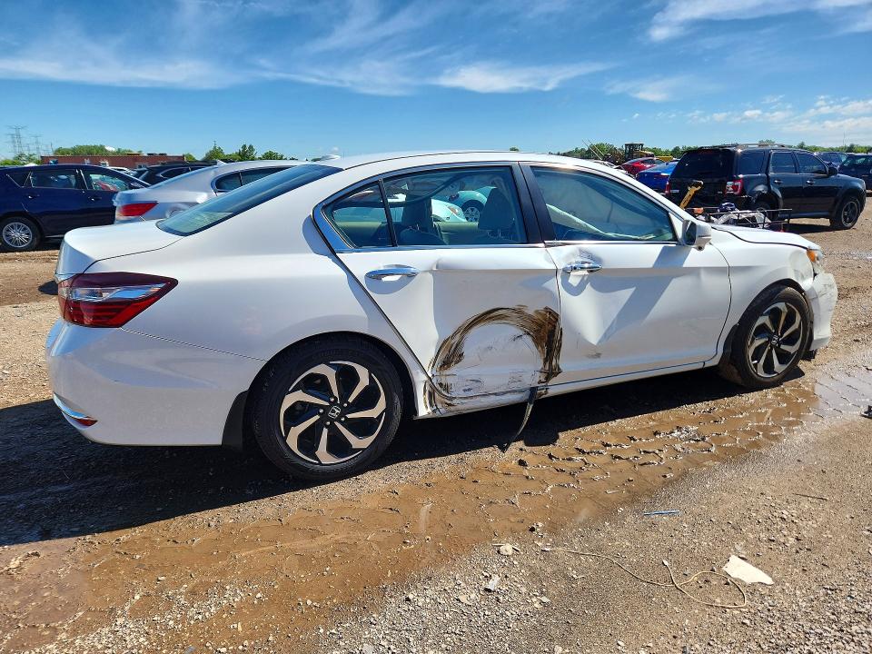 58510746 :رقم المزاد ، 1HGCR2F82HA064222 vin ، 2017 Honda Accord مزاد بيع