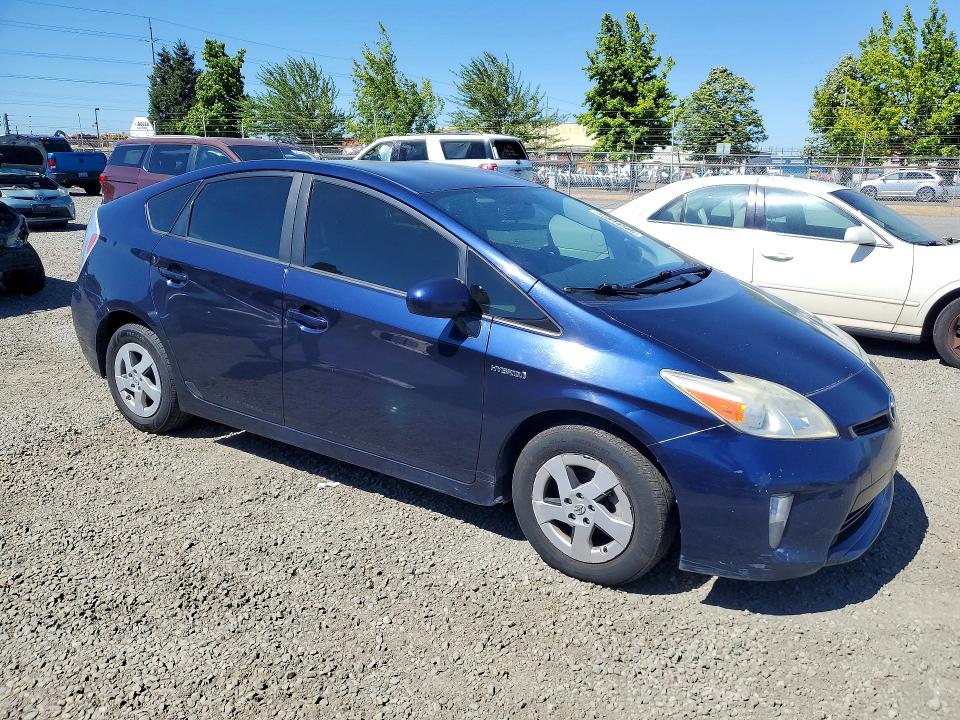 55544566 :رقم المزاد ، JTDKN3DU1F0462777 vin ، 2015 Toyota Prius مزاد بيع