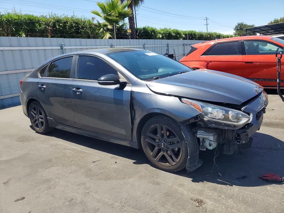 2020 Kia Forte მანქანა იყიდება აუქციონზე, vin: 3KPF34AD2LE228779, აუქციონის ნომერი: 59550416