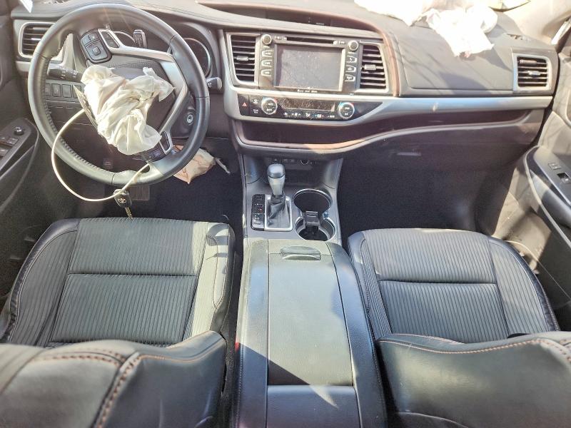 56272496 :رقم المزاد ، 5TDZZRFH1JS248951 vin ، 2018 Toyota Highlander مزاد بيع