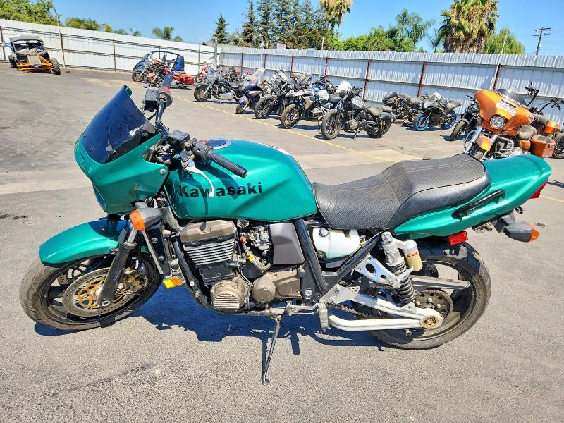 58839876 :رقم المزاد ، JKAZR9A133A027081 vin ، 2003 Kawasaki Zr1200 مزاد بيع