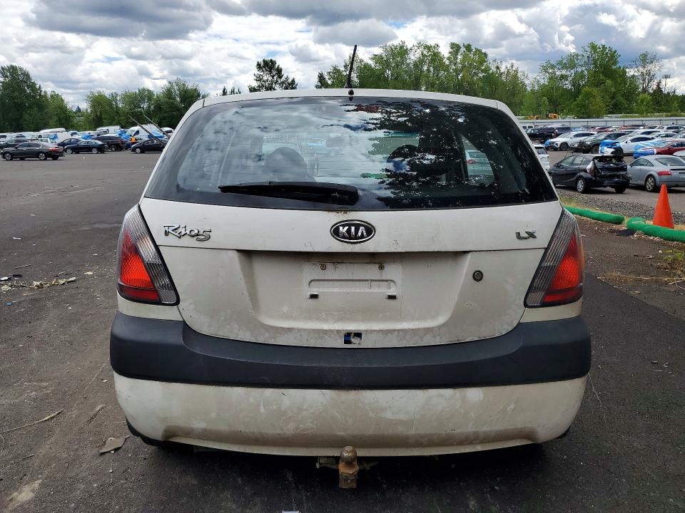 56828156 :رقم المزاد ، KNADE163986348833 vin ، 2008 Kia Rio مزاد بيع