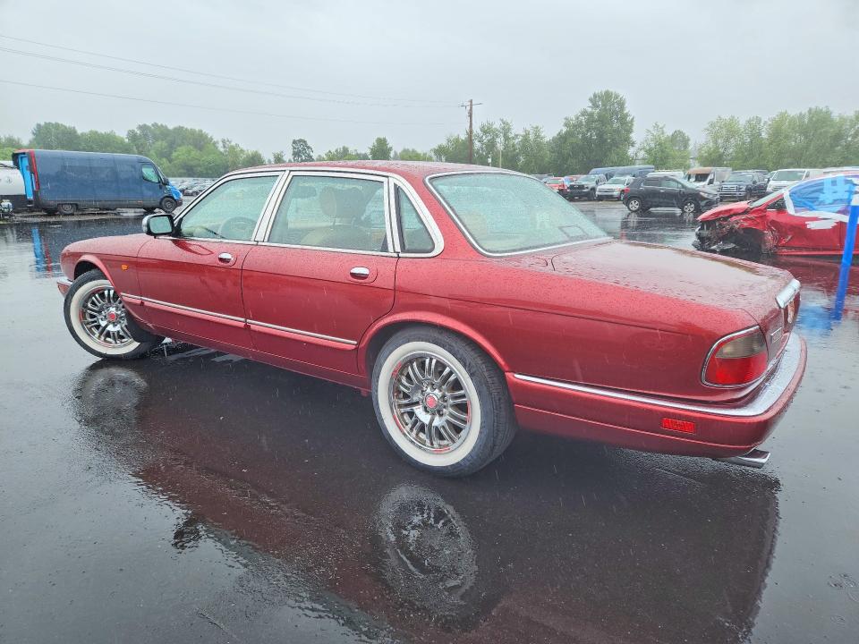 Продажа на аукционе авто 1995 Jaguar Vandenplas, vin: SAJKX1748SC723259, номер лота: 56308216