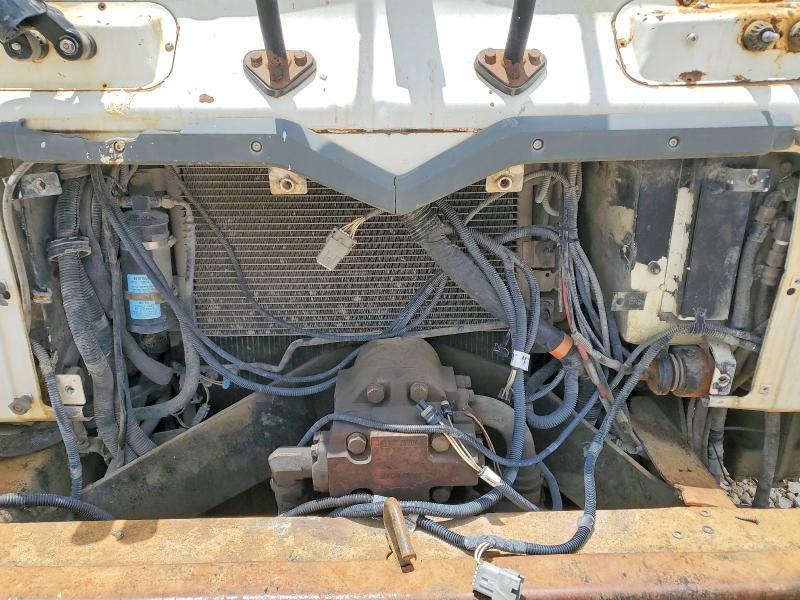 Продажа на аукционе авто 2011 Mack Mru600, vin: 1M2AV02C0BM006563, номер лота: 55930446