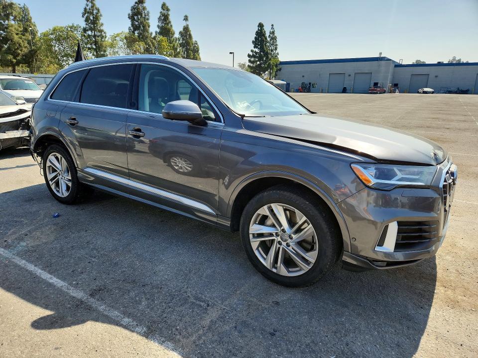 55141086 :رقم المزاد ، WA1LXAF72LD000298 vin ، 2020 Audi Q7 مزاد بيع