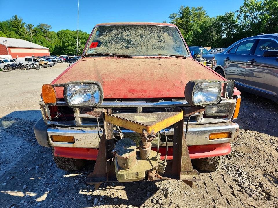 56442396 :رقم المزاد ، JT4RN63A5J8006203 vin ، 1989 Toyota Pickup مزاد بيع