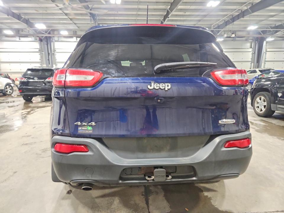 2015 Jeep Cherokee მანქანა იყიდება აუქციონზე, vin: 1C4PJMCB5FW738382, აუქციონის ნომერი: 58449136