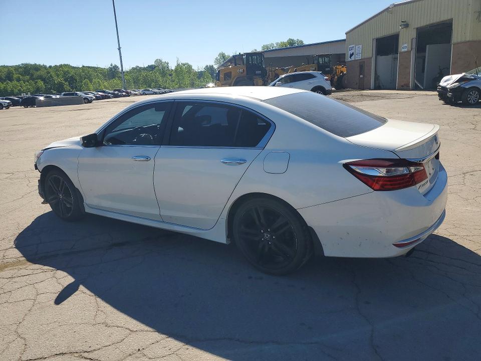 57113996 :رقم المزاد ، 1HGCR2F1XHA197958 vin ، 2017 Honda Accord مزاد بيع
