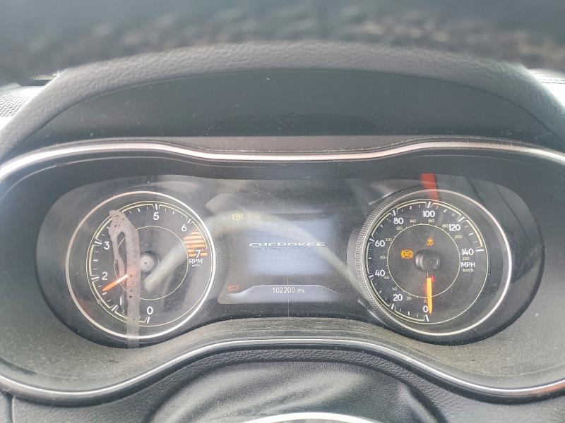 57689016 :رقم المزاد ، 1C4PJLDB2LD599957 vin ، 2020 Jeep Cherokee مزاد بيع