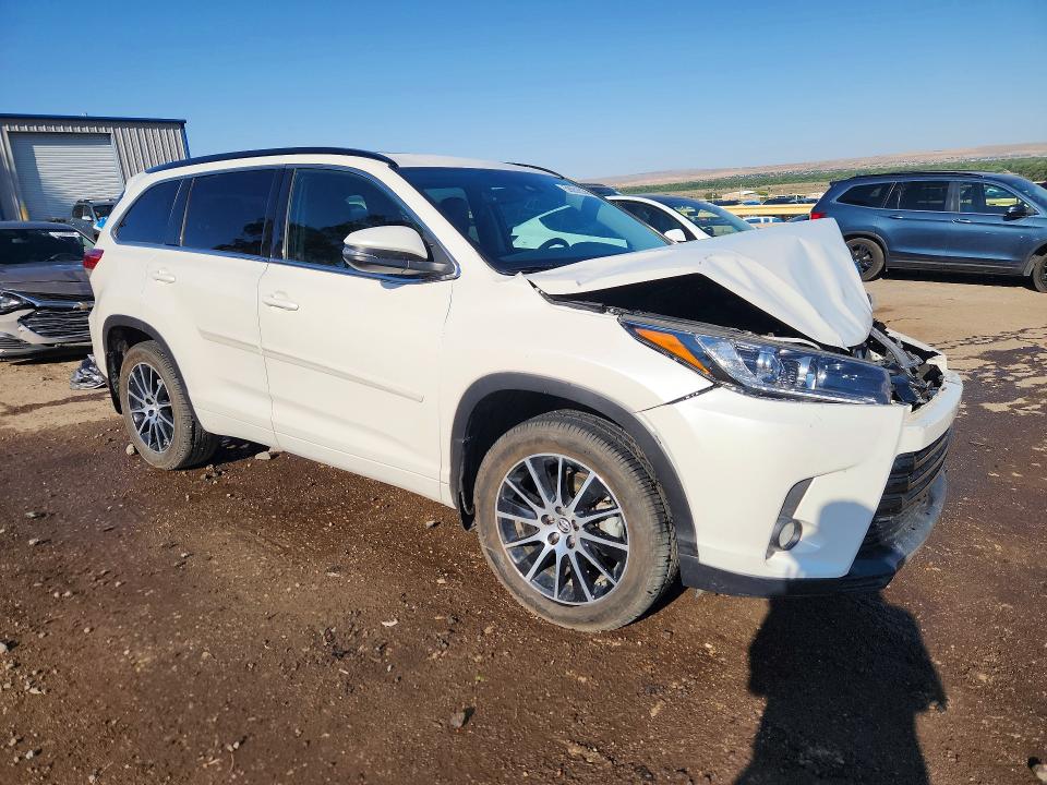 Aukcja sprzedaży 2018 Toyota Highlander, vin: 5TDJZRFH0JS551636, numer aukcji: 58052536