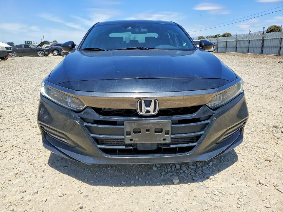 56680826 :رقم المزاد ، 1HGCV1F34KA011801 vin ، 2019 Honda Accord مزاد بيع