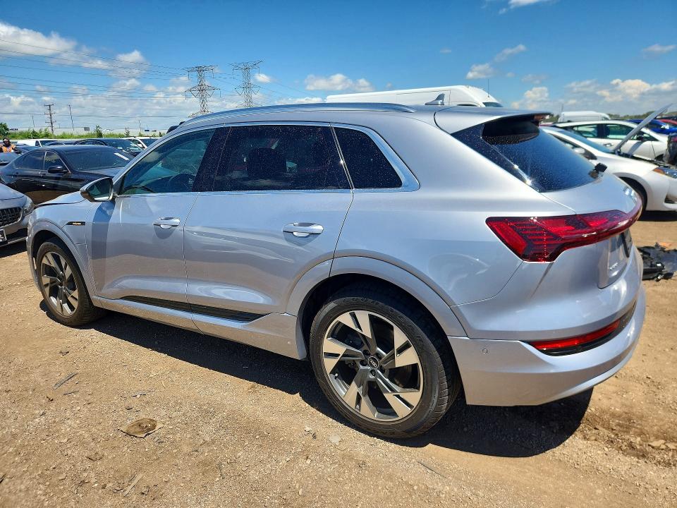 Aukcja sprzedaży 2022 Audi E-tron, vin: WA1LAAGE7NB014307, numer aukcji: 57236456