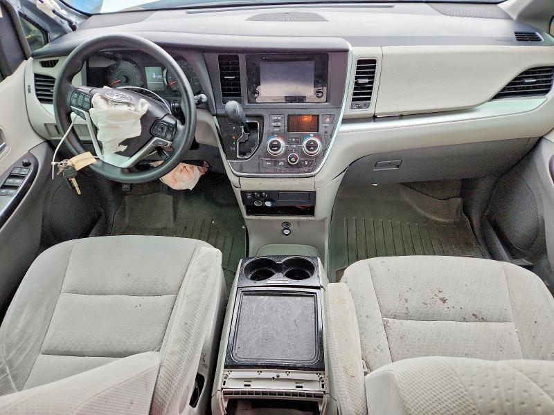 Продаж на аукціоні авто 2017 Toyota Sienna, vin: 5TDKZ3DC3HS889907, номер лоту: 58612036