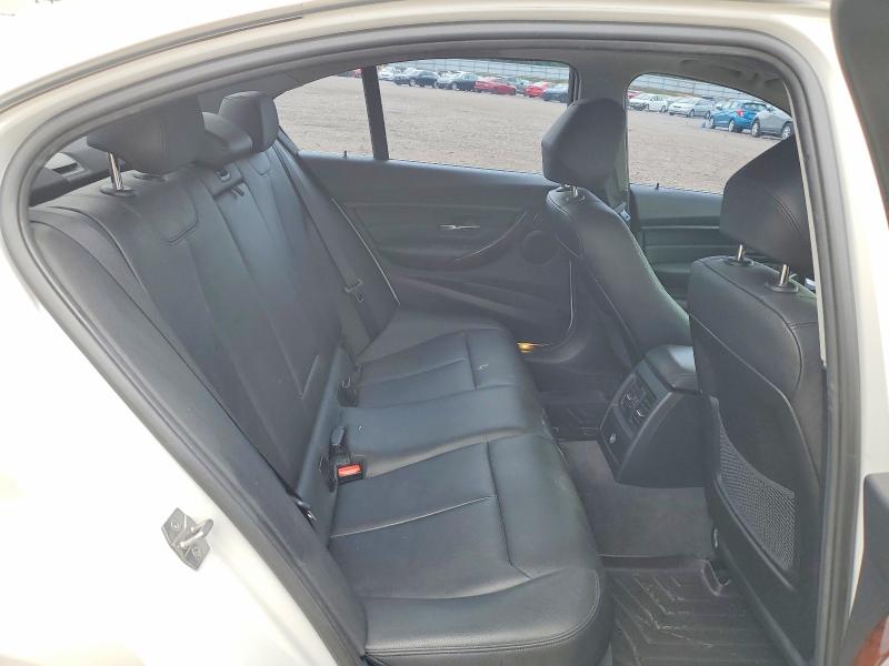 2015 Bmw 328 მანქანა იყიდება აუქციონზე, vin: WBA3D3C5XFK157541, აუქციონის ნომერი: 57902116