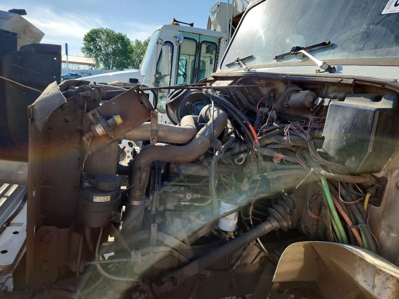 1998 International 4900 მანქანა იყიდება აუქციონზე, vin: 1HTSDAAR3WH498532, აუქციონის ნომერი: 55908546